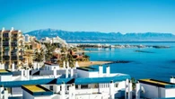 Benalmádena clausura un hotel con 200 huéspedes alojados porque el establecimiento no está registrado