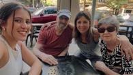 Las emotivas palabras de la hija de José Luis Gil en su último plan familiar: “Es precioso saber que le quieren y admiran tanto”