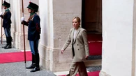 Giorgia Meloni respira aliviada tras la victoria electoral en Las Marcas