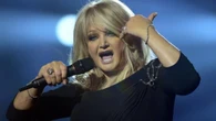 Muere Bonnie Tyler a los 75 años: reacciones y despedidas al icono del pop-rock de los años 80, en directo
