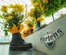Strefa mody The Art of Comfort: Dr. Martens świętuje premierę Zebzag Laceless łącząc miejską energię z lekkością