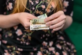 Oszustwo Brała tysiące na niepełnosprawne dzieci, choć były w ośrodku. Justyna S. usłyszała zarzuty