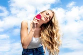 Strefa beauty Masaż wspierający drenaż limfatyczny – najnowszy rytuał beauty dla zdrowej i promiennej skóry