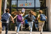 szkoła Zakończenie roku szkolnego przesunięte. Jak to wpłynie na wakacje?