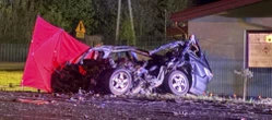 zdjęcia Ford zderzył się z ciężarówką. Z auta została miazga, kierowcy nie żyją. "Zdarzenie, które zapamiętuje się do końca życia"
