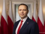 wyłożył karty na stół Nawrocki chwali się wetami i stawia sprawę jasno: „229 podpisałem, 37 zawetowałem”.