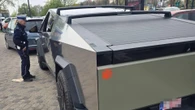 Akcja policji Policja w Lublinie zatrzymała kierowcę Cybertrucka