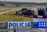 Wypadek pod Łodzią Czołowe zderzenie na autostradzie A1. Kierowca wjechał pod prąd