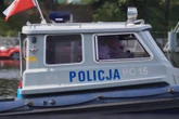 Dramat na Mazowszu Tragedia nad Narwią. Zniknął pod wodą podczas kąpieli, służby były bezradne
