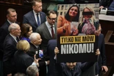 Emocje w Sejmie Woś i Matecki poniosą konsekwencje za banery? Czarzasty zapowiada