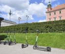 Z Warszawy Hulajnogi elektryczne w Warszawie na nowych zasadach. "Porządek musi być"