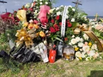 Wypadek w drodze na akcję Kwiaty i gaśnica na grobie. Wicepremier zamówił mszę za tragicznie zmarłego strażaka z Małopolski