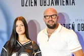 "Kwestia dwóch, trzech dni, żeby się rozlał " Córka Oświecińskiego przerywa milczenie po nagłej operacji. "Trochę mi się ciężko oddycha"