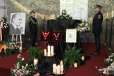 Ostatnie pożegnanie Pogrzeb Wiesława Myśliwskiego. Wybitny pisarz spoczął na Powązkach. Szychy wśród żałobników