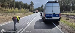 Wypadek na Mazurach Tragiczny finał ucieczki przed policją. Auta stanęły w ogniuz, zginęły dwie osoby