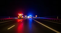 Wiadomości Kraków: radiowóz spadł na tory podczas pościgu za motocrossowcem