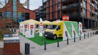 Ciekawe LEGO® Football Truck rusza w trasę po Polsce, by łączyć fanów futbolu i budowania z klocków