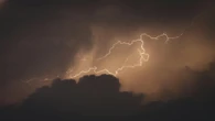 Najnowsza prognoza Zapowiadają burze i deszcze w 8 województwach. Pogodowy armagedon kwestią godzin
