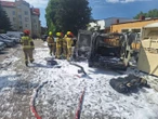 Interwencja strażaków Eksplozja butli z gazem. W aucie wybuchł pożar