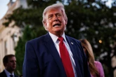 Co tam się wydarzyło? Niemcy bez litości o Trumpie. "Wpadkę przedstawia jako gest". Chodzi o żołnierzy USA w Polsce
