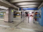 WARSZAWA Dlaczego metro nie jeździ? Poranna awaria. Trzy stacje nieczynne, duże utrudnienia