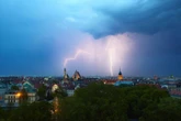 Wiadomości IMGW bije na alarm. Deszcz, grad i wichury mogą sparaliżować regiony
