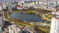 Ciekawostki Mazury i jezioro Balaton w centrum Warszawy. Mieszkanie tu to marzenie wielu
