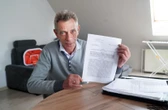 Walka z bezdusznością Pan Sławek rozpłakał się, gdy usłyszał wyrok. Wygrał z urzędnikami po 8 latach. Groziła mu kara ponad 2 mln zł