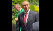 prezydent rozpoczął wizytę w USA Tuż przed wejściem do kościoła zaczepili Nawrockiego i zapytali o to, co powie Trumpowi o obecności amerykańskich wojsk. Tak odpowiedział!