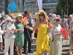 Byliśmy na miejscu! Kapelusze, muzyka i mnóstwo energii. Seniorzy przejęli Bydgoszcz!
