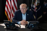Polityka Trump grozi Iranowi potężnym atakiem. "Otwórzcie tę pier... cieśninę"