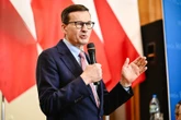 Ta kpina pójdzie w Polskę Morawiecki zakpił i nadał mu nowe imię „Donald Kacprzyk”. Sceny przed Szpitalem Południowym