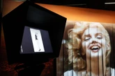 Hołd GUESS dla Marilyn Monroe w setną rocznicę urodzin. Podróż przez świat fotografii, kina i ponadczasowej kobiecości