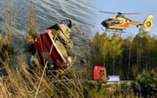 Straszna tragedia Auto wpadło do zbiornika wodnego koło Skierniewic. Dwoje nastolatków nie żyje