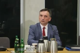 Jeden dokument blokuje sprawę Ziobro nadal ze statusem uchodźcy. Bez tego Interpol nie ruszy