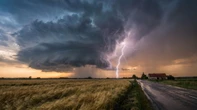 Prognoza pogody 9 lipca Gdzie dziś będzie burza? Ta część Polski musi być gotowa na nawałnice