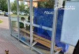 tragedia 96-latek zmarł na przystanku autobusowym w Warszawie. Upadł i uderzył głową o ławkę