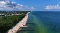 Raport o cenach Urlop 2026. Gdzie jest najtaniej? Polacy ruszyli w ten region