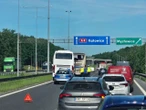 Zderzenie autokarów Zderzenie autokarów przewożących dzieci na A4. Są ranni