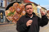 Test domowych obiadów Książulo zobaczył mielonego z Podhala i oniemiał: "Bydlę!"