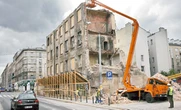 WARSZAWA Przetrwała wojnę, powstanie i PRL. 12 lat temu doszło do katastrofy budowlanej