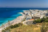 pamiątki z wakacji Na Rodos omijaj stoiska z plastikiem. Prawdziwa pamiątka z tej wyspy pachnie górskim miodem