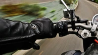 Wypadek na S19 Zderzenie ciężarówki z motocyklem na S19. Trasa jest zablokowana