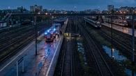 MAKABRA NA TORACH Szokujące odkrycie na torach w Bydgoszcz. Na stacji leżało ciało bez głowy