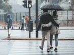 Prognozy pogody Kiedy zrobi się ciepło? Polska pokryta niebieskim kolorem na mapach! To nie zwiastuje nic dobrego. Tam spadnie nawet śnieg. Pogoda sprawi, że sezon grzewczy wciąż będzie trwać