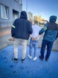 Nietypowa interwencja Schował się przed policją w kanapie! 37-latek został złapany