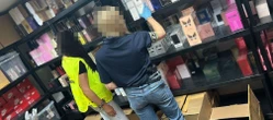 Akcja służb Sprzedawał perfumy na transmisjach live. Służby przejęły towar za 1,5 mln zł