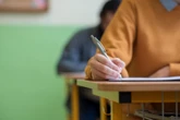 Egzamin ósmoklasisty To zadanie zaskoczyło uczniów na egzaminie ósmoklasisty 2026 z polskiego. O czym jest "Przyjaciel Automateusza" Stanisława Lema?