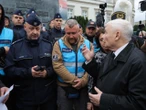 Gorąco na miesięcznicy smoleńskiej Doszło do bijatyki! W takim stanie Kaczyńskiego jeszcze nie widzieliśmy