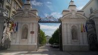 KOSZMAR Zabił pracownicę UW, nie trafi do więzienia? Rok po tragedii wracamy na kampus. „Zamiast pomóc, ludzie nagrywali”
